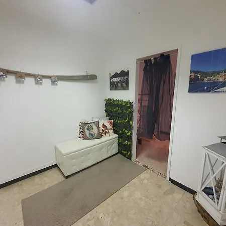 Appartement Brignole Station Club House